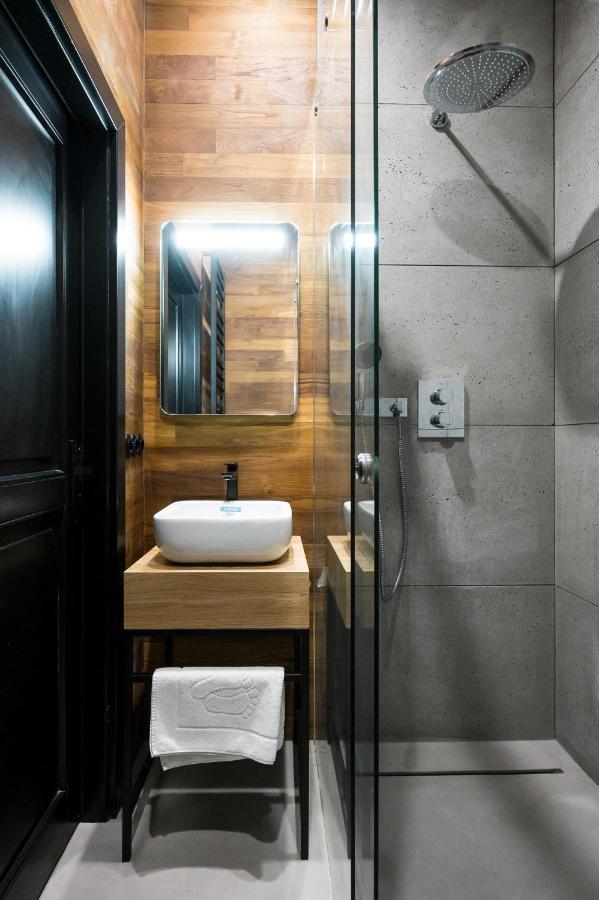 Goldfinger 3-Bed Unique Apartment In The Heart Of Podgorze Cracovia Esterno foto