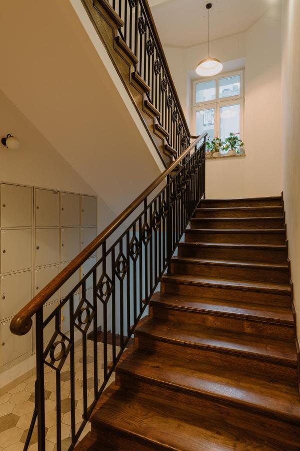 Goldfinger 3-Bed Unique Apartment In The Heart Of Podgorze Cracovia Esterno foto